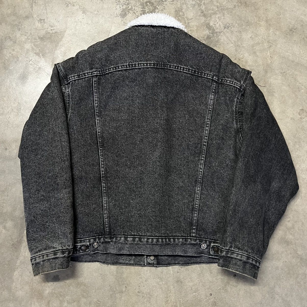 Levi's × Levi's Vintage Clothing × Vintage Vintage 80’s Levi’s 🇺🇸 Black Denim Sherpa Trucker Jacket Size US L / EU 52-54 / 3 - 5 Thumbnail