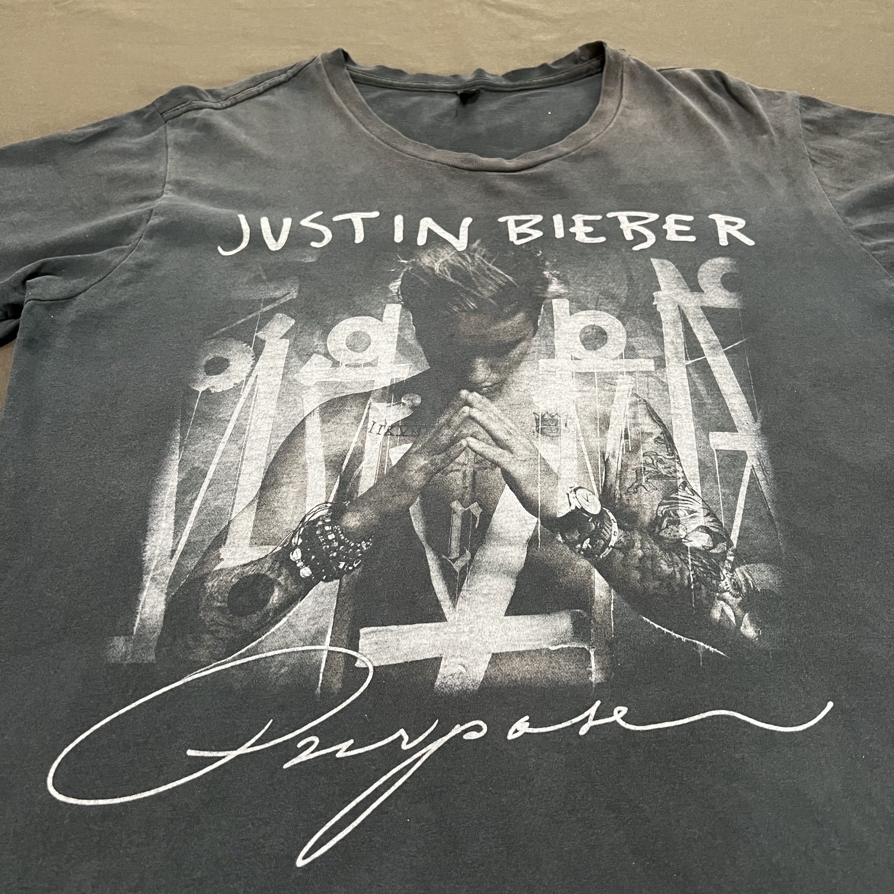 Band Tees Justin Bieber Promo Tee Distressed Faded Thrashed Size US M / EU 48-50 / 2 - 4 Thumbnail