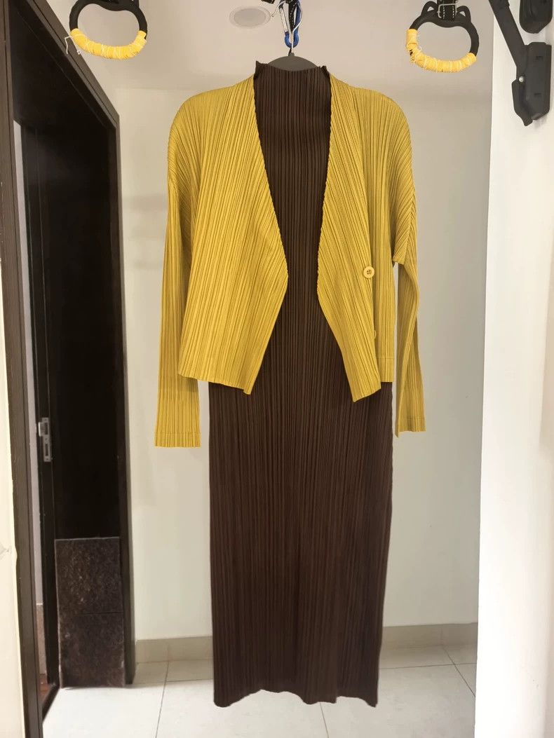 Issey Miyake Issey Miyake size:3 A ginger yellow pleated cardigan Size S / US 4 / IT 40 - 1 Thumbnail