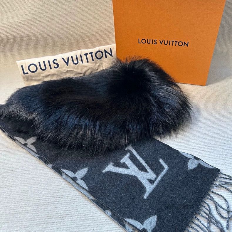 Louis Vuitton luxurious black cashmere and fox fur scarf-dmc Size ONE SIZE - 1 Thumbnail