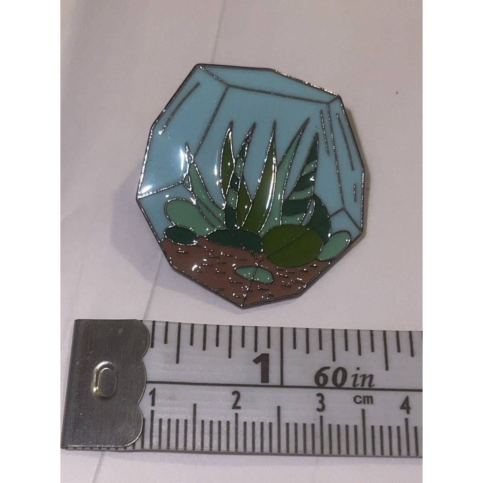Other Aquarium Pin Brooch Size ONE SIZE - 1 Preview