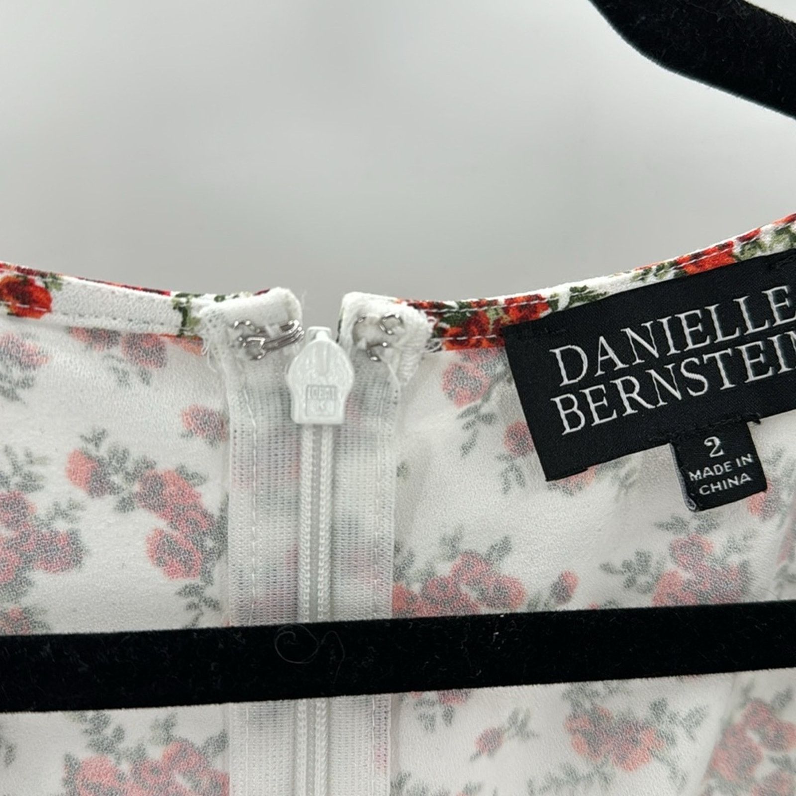 Other Danielle Bernstein White red Floral Midi Dress Puff Sleeve Size XS / US 0-2 / IT 36-38 - 7 Thumbnail