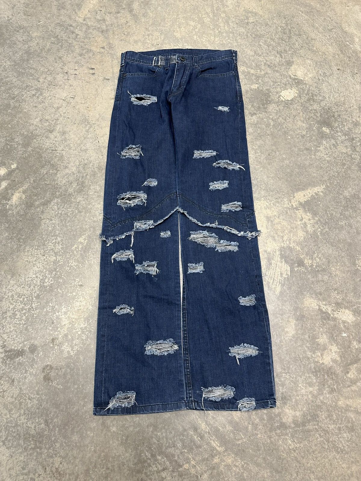 Japanese Brand Y2K Grunge Ant Skull Bootcut Denim Size 2 Size US 29 - 1 Thumbnail