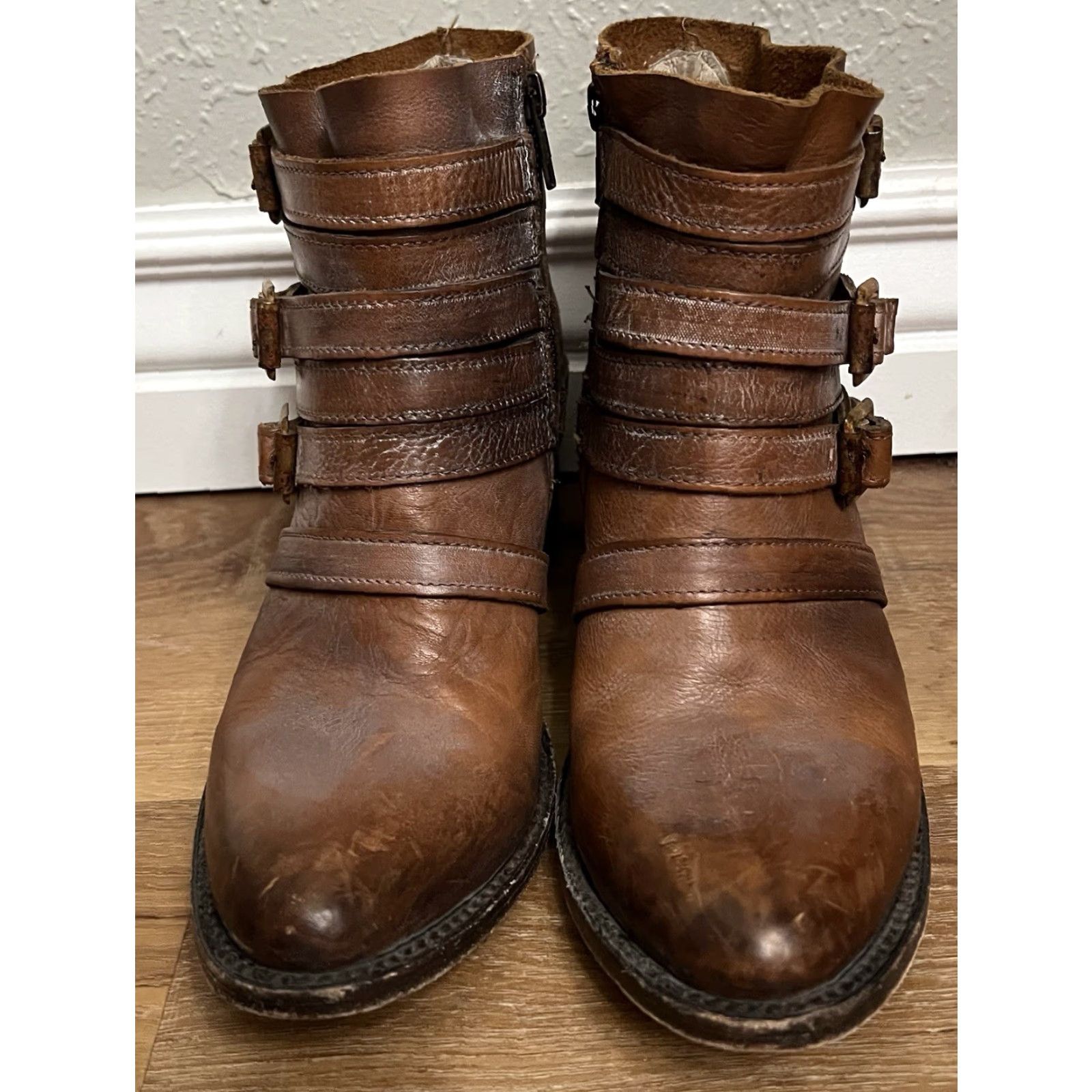 FREEBIRD **Bohemian Freebird Santo Women's Brown Leather Ankle Boot Size 9** User: **Brown Freebird Santo Women's Bohemian Leather Ankle Boot Size 9** Size US 9 / IT 39 - 5 Thumbnail