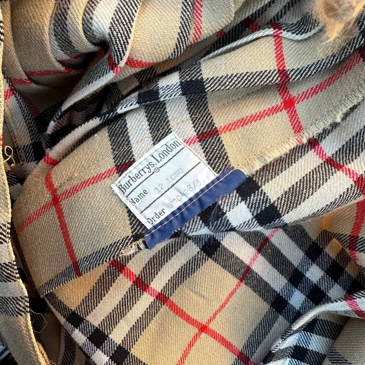 Burberry Vintage Burberrys Woman’s Jacket + Skirt Suit Size L / US 10 / IT 46 - 24 Thumbnail
