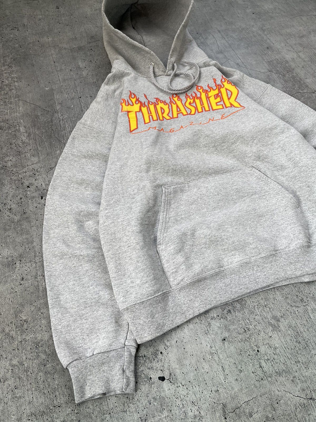 Thrasher × Vintage Vintage Thrasher Y2K Streetwear style oversized boxy hoodie Size US S / EU 44-46 / 1 - 4 Thumbnail