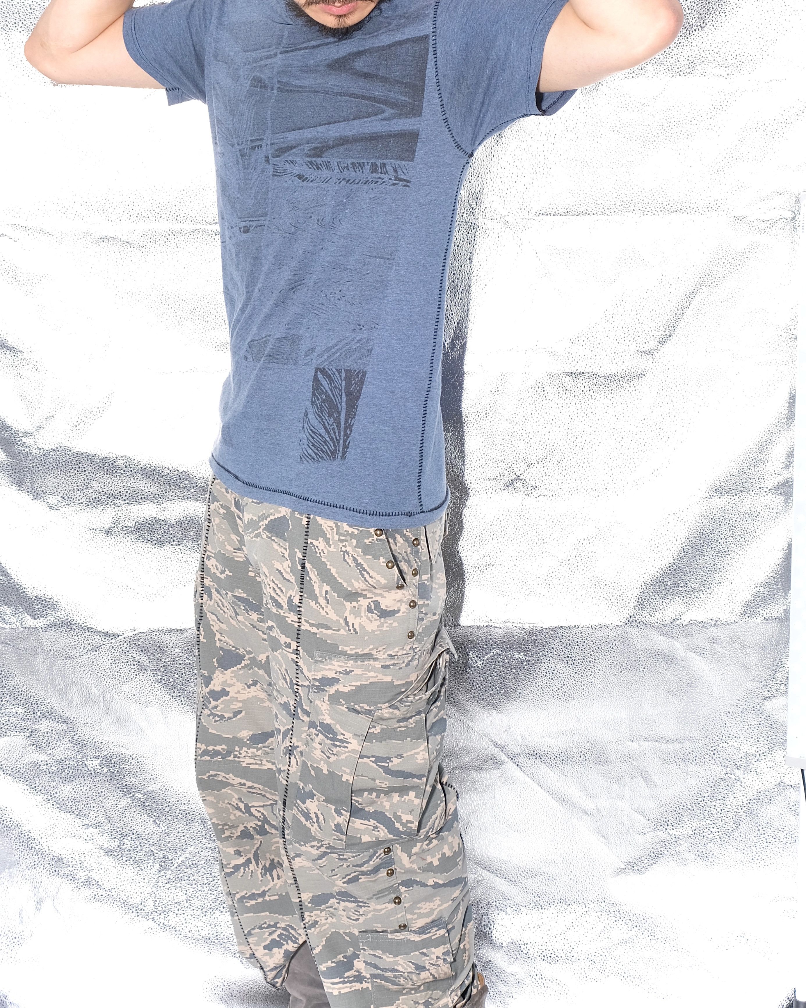 Vintage REPEAT PLUS RE-OVERLOCK VINTAGE PRINT T-SHIRT REMAKE Size 4 Size US L / EU 52-54 / 3 - 11 Thumbnail