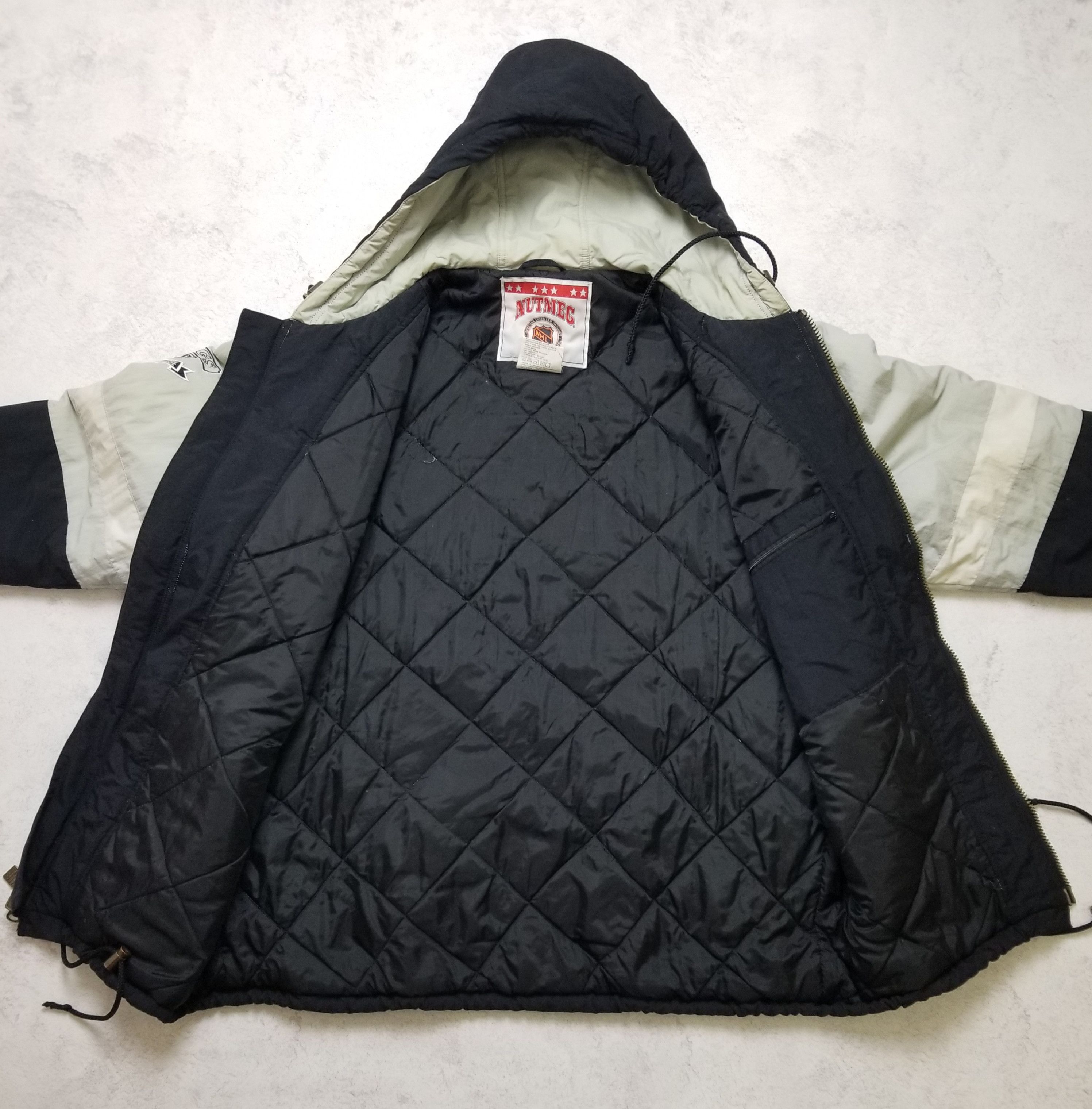 Nutmeg Vintage Los Angeles Kings NHL Nutmeg Insulated Hockey Jacket Size US XL / EU 56 / 4 - 4 Thumbnail