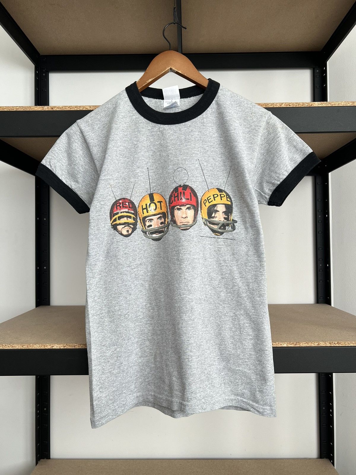 Band Tees Vintage 2006 Red Hot Chili Peppers Stadium Arcadium T-shirt Size US S / EU 44-46 / 1 - 1 Thumbnail