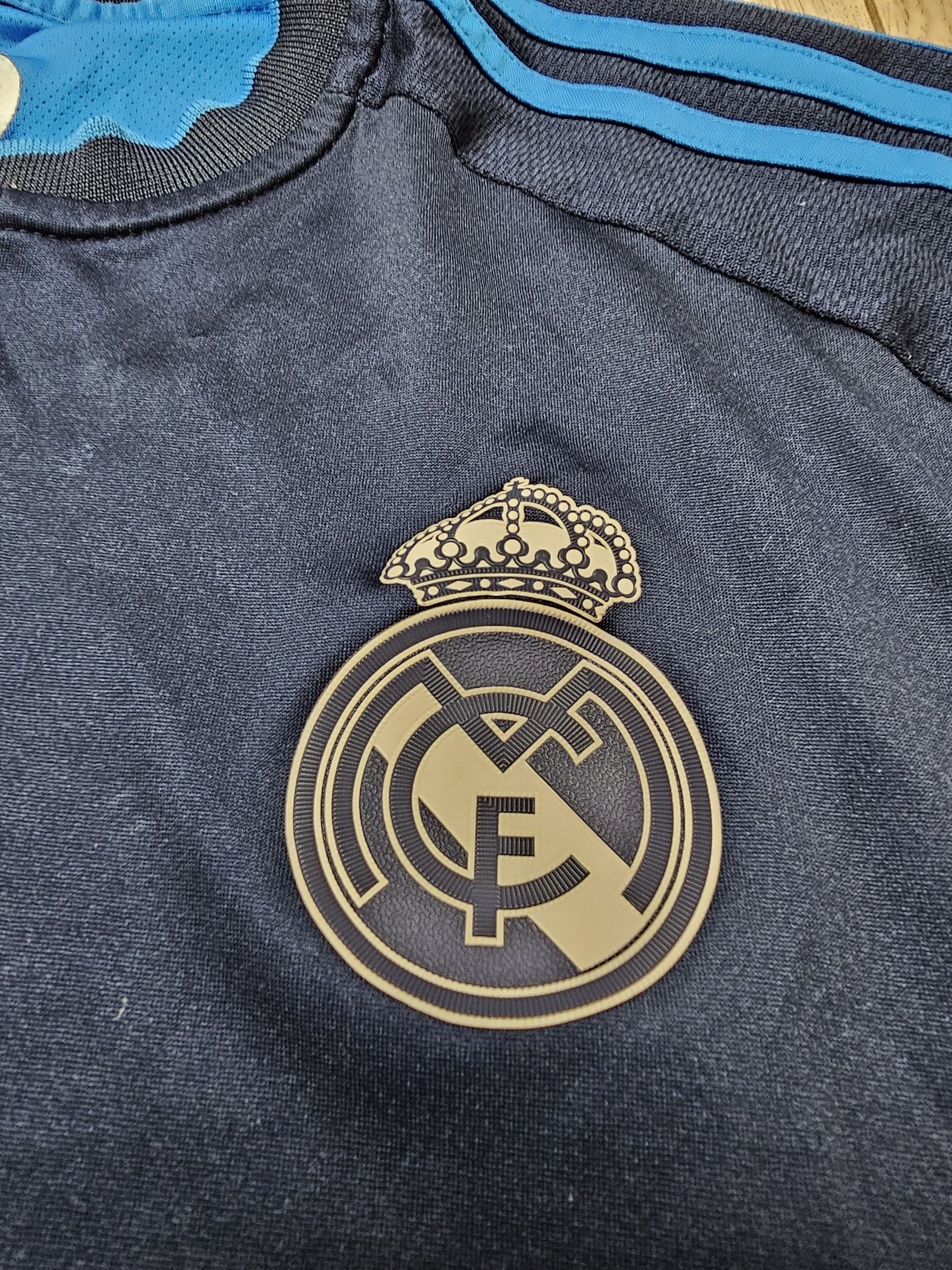 Adidas REAL MADRID 2015 2016 THIRD FOOTBALL SHIRT SOCCER JERSEY Size US L / EU 52-54 / 3 - 4 Thumbnail