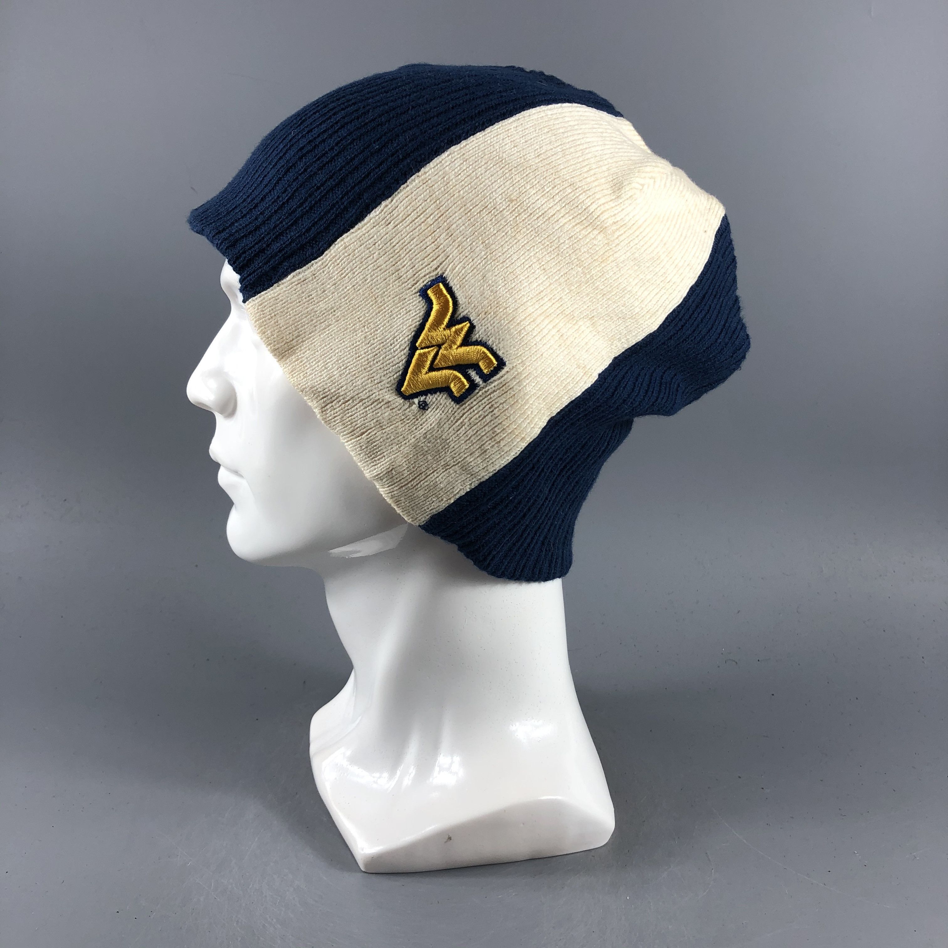Vintage Vintage Beanie Snow Hat Snow Cap -D173 Size ONE SIZE - 1 Thumbnail