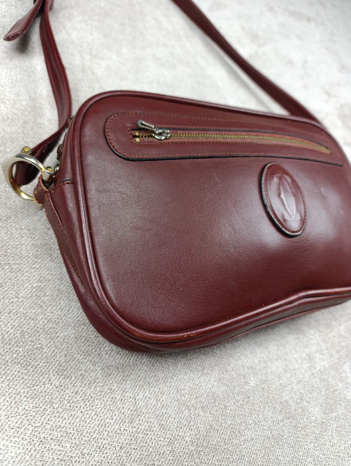 Cartier CARTIER BORDEAUX LEATHER SHOULDER BAG VINTAGE DESIGN UNISEX Size ONE SIZE - 4 Thumbnail