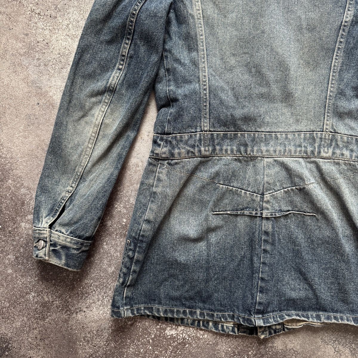 Diesel DIESEL Vintage Y2K Washed Long Denim Jacket / Dress Coat Size S / US 4 / IT 40 - 13 Thumbnail