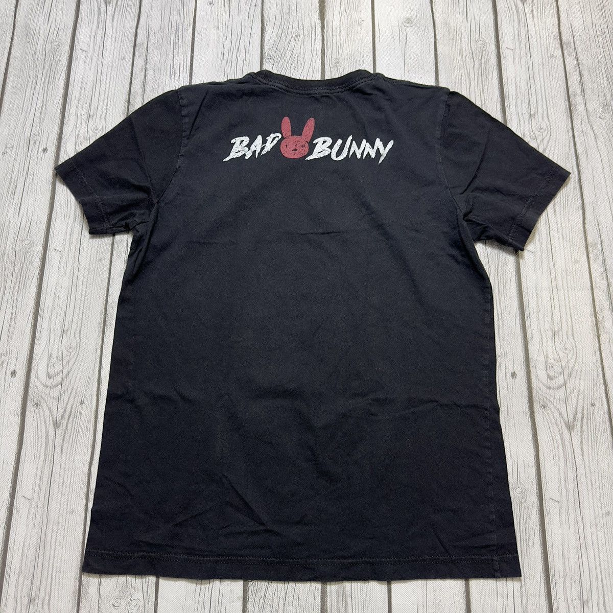 WWE WWE Royal Rumble Bad Bunny tee Size US M / EU 48-50 / 2 - 2 Thumbnail