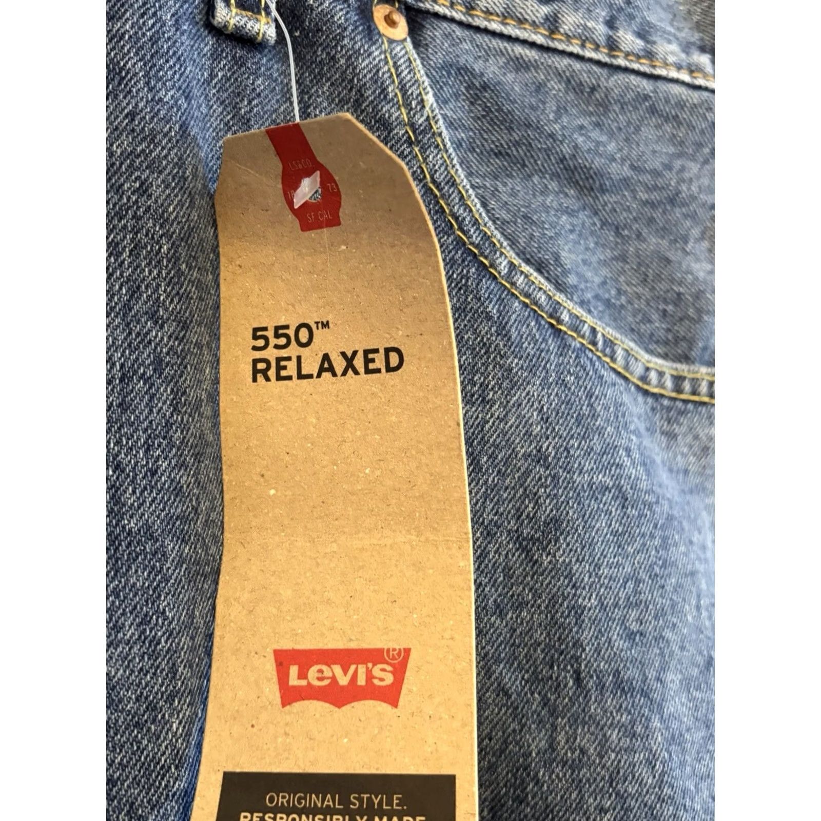 Levi's NWT Levi's 550 Relaxed Fit Jeans Straight Denim Blue 56x28 Mens Big & Tall 5-Pocket Zip Zipper Logo High Rise Cotton Medium Wash Size US 40 / EU 56 - 3 Thumbnail