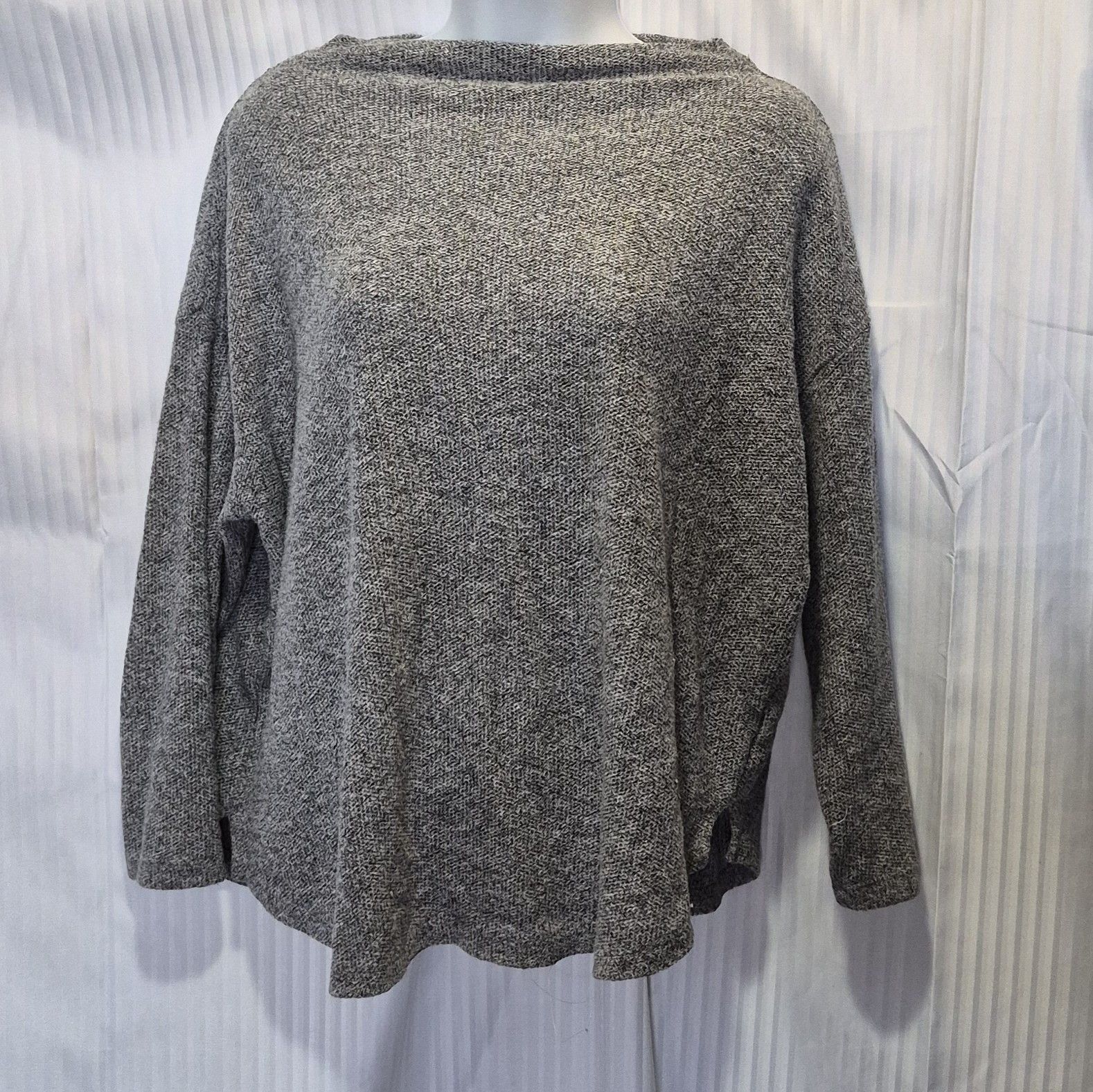 Old Navy Old Navy Large Cozy Gray Knit Boatneck Sweater Size L / US 10 / IT 46 - 7 Thumbnail