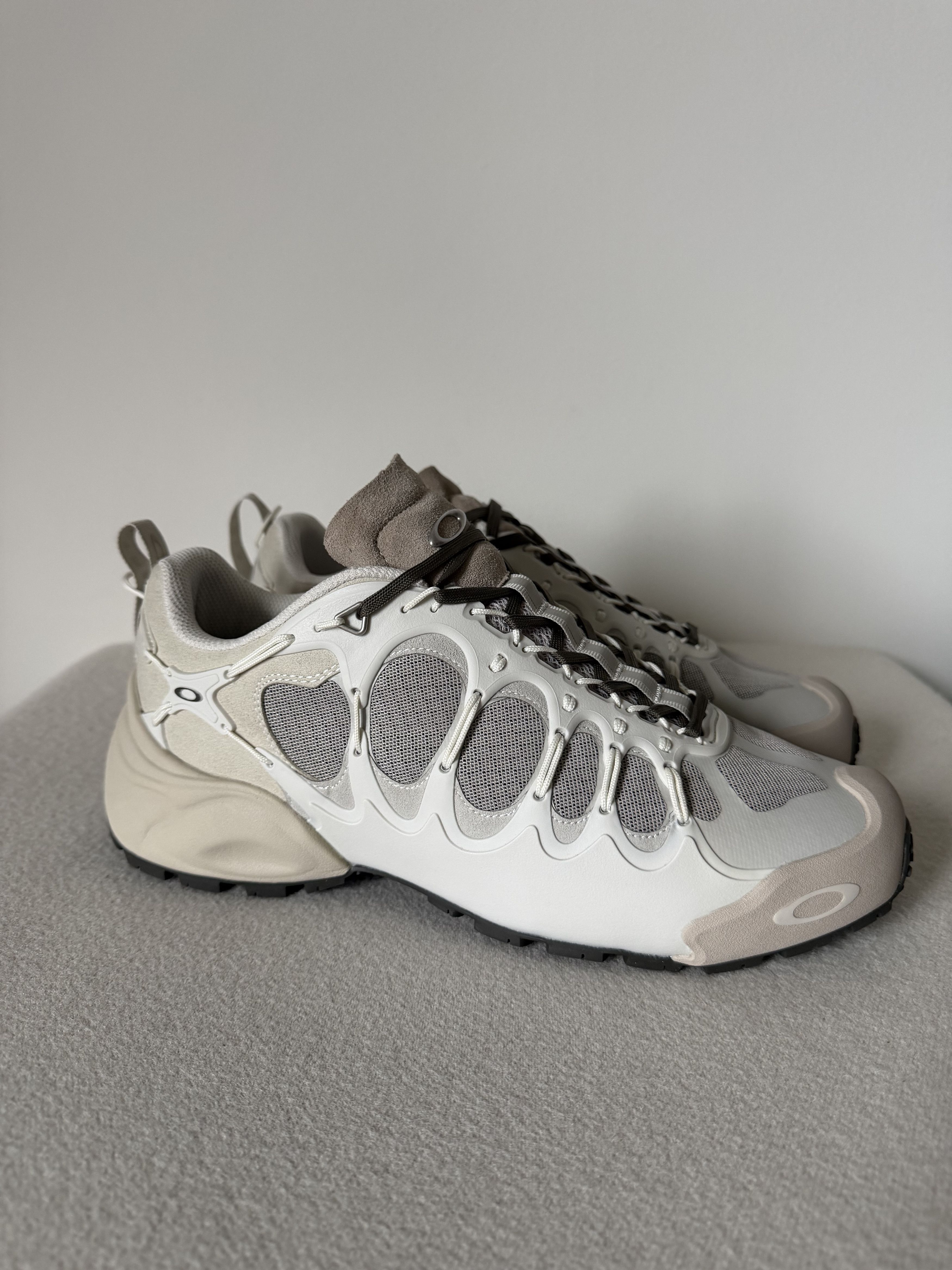 Oakley Oakley Factory Team Ibex Sneakers in Cream Size US 7 / EU 40 - 1 Thumbnail