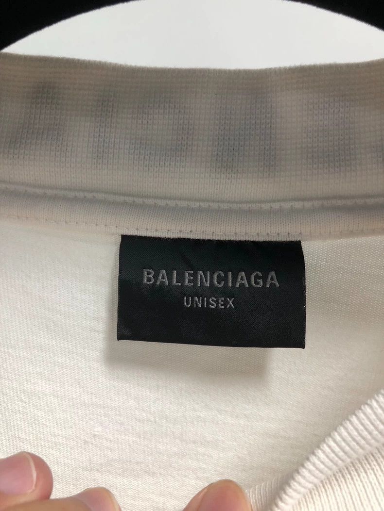 Balenciaga Balenciaga Heart Pattern Short Sleeve T-Shirt White S Size US S / EU 44-46 / 1 - 3 Thumbnail