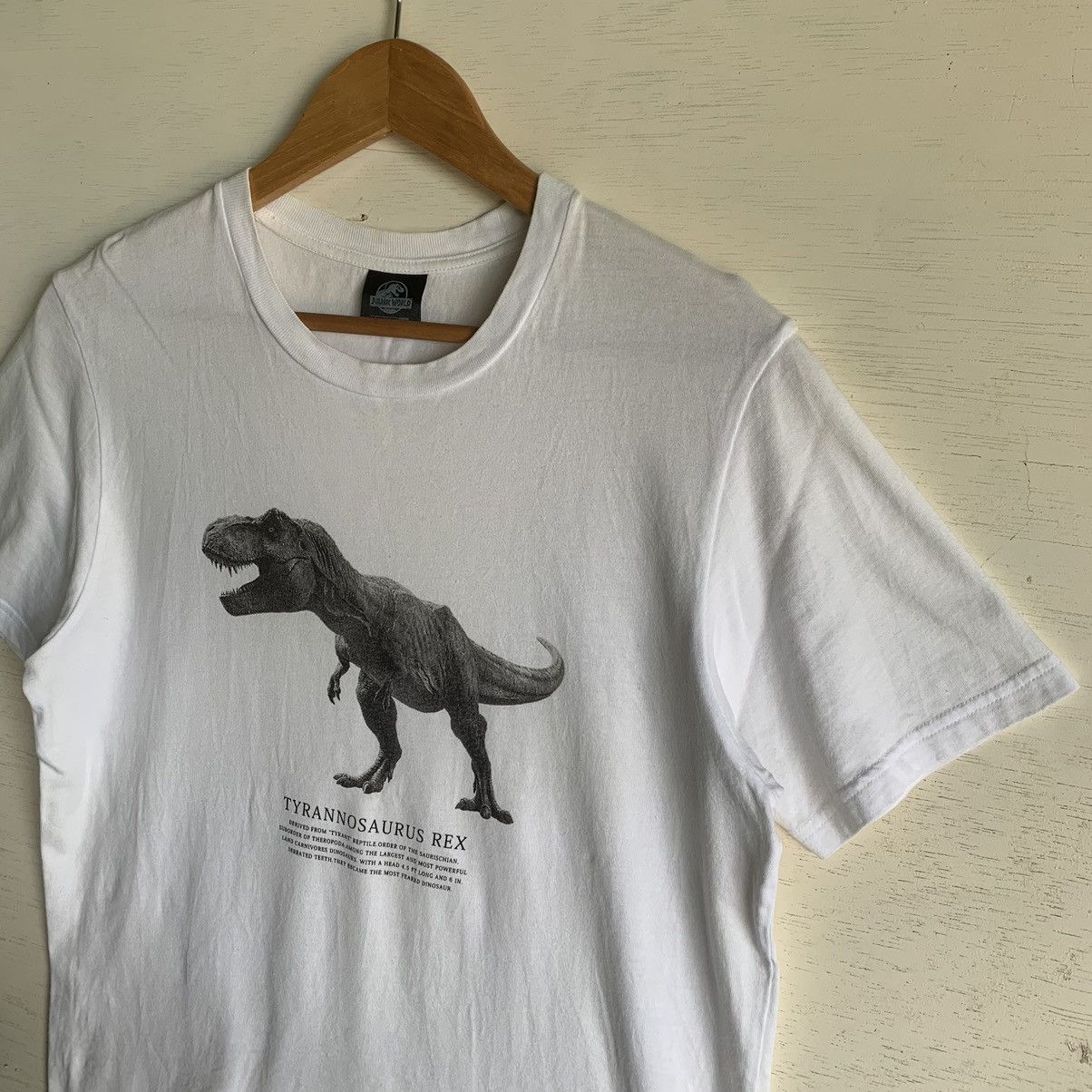 Japanese Brand Rare Vintage GU x Jurassic World Movie Tee Size US S / EU 44-46 / 1 - 5 Thumbnail
