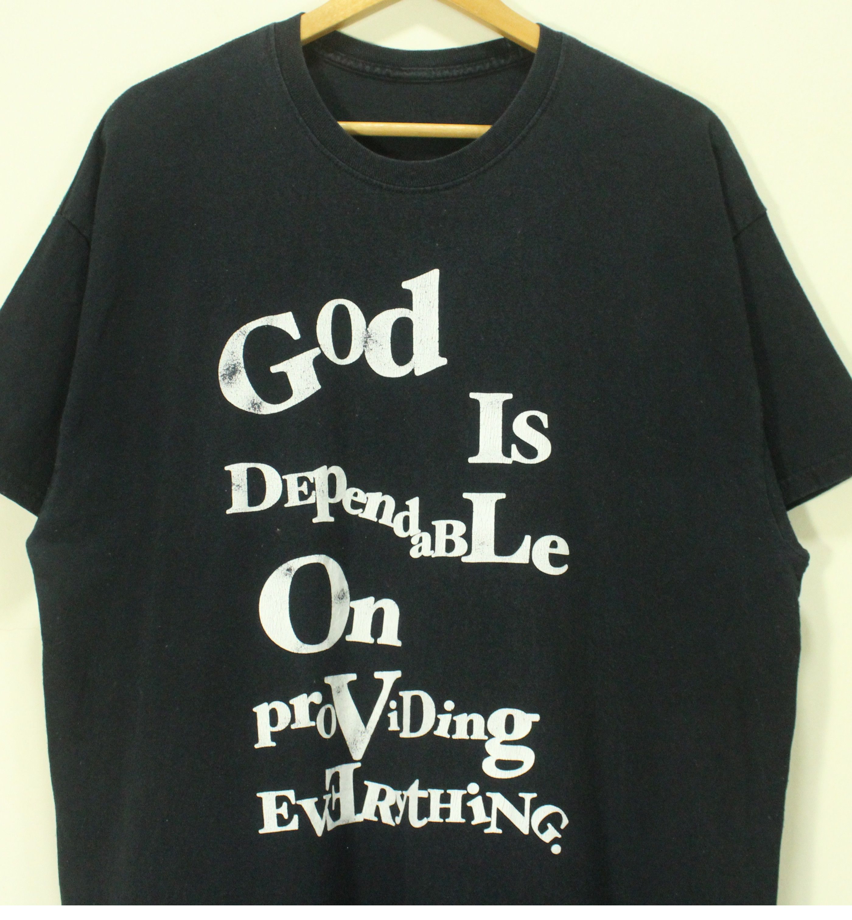 Vintage Distressed T Shirt faded sunfaded destroyed thrashed Size US XL / EU 56 / 4 - 1 Thumbnail