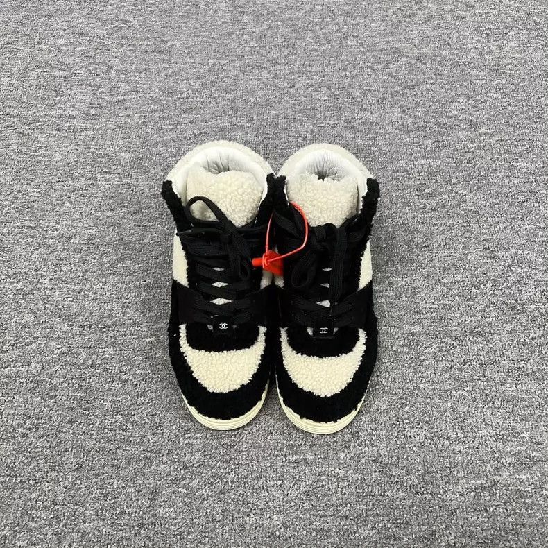 Chanel Chanel HighTop Teddy Bear Sneakers -2505 Size US 8 / IT 38 - 3 Thumbnail