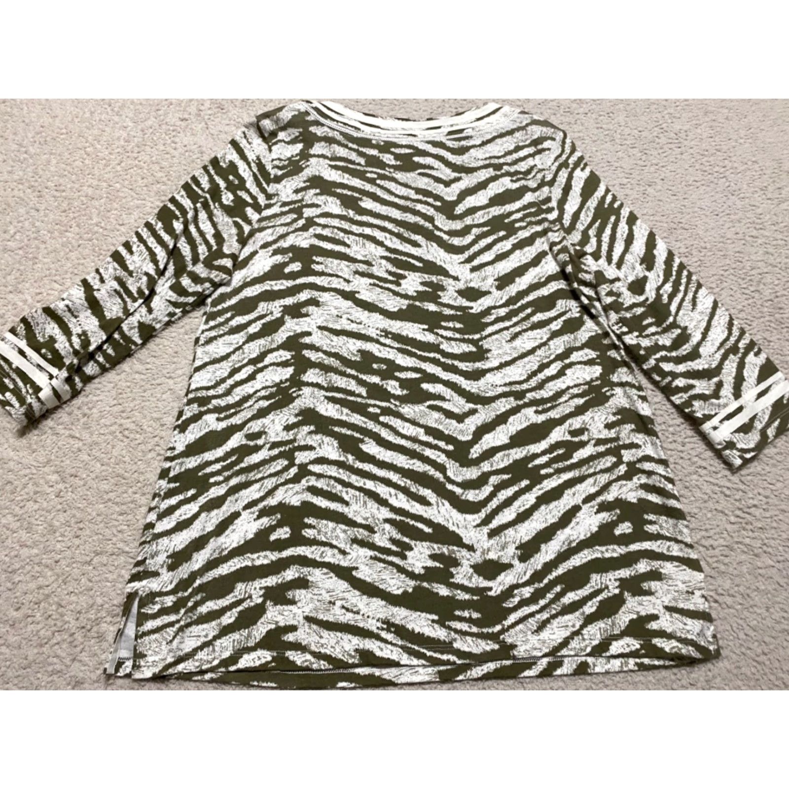 Talbots Talbots Womens Tunic Shirt Petites 3/4 Sleeve Green Striped PM Pima Cotton Knit Casual Shirt Womens 1818 Size M / US 6-8 / IT 42-44 - 7 Thumbnail
