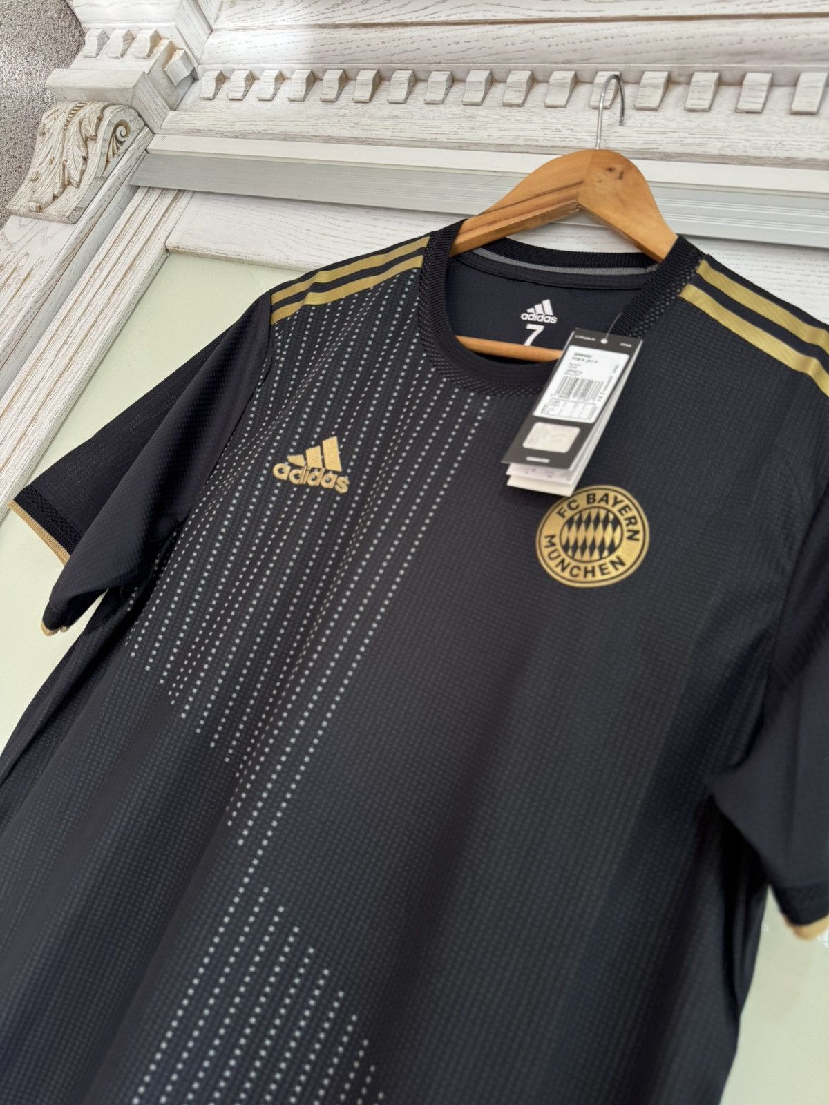 Adidas Bayern Munich 2021-2022 Away Player Issue Soccer Jersey Kit Size US L / EU 52-54 / 3 - 5 Thumbnail