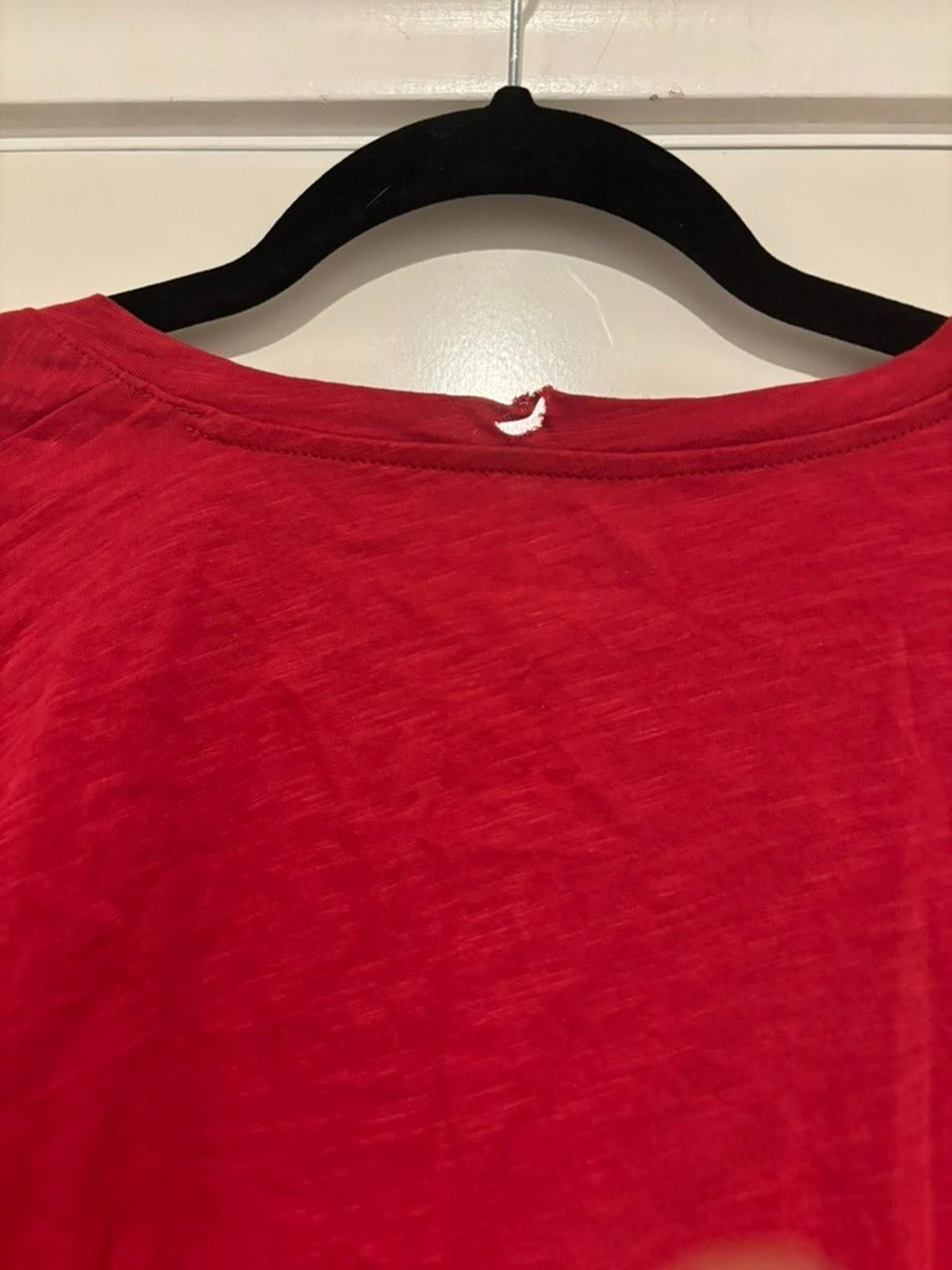7115 by Szeki sz M new w/ tags Madewell V neck t shirt SM HOLE NECK #569 Size M / US 6-8 / IT 42-44 - 3 Thumbnail