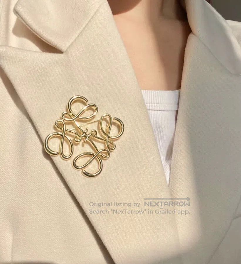 Loewe Loewe Gold Logo Pin| Size ONE SIZE - 8 Thumbnail