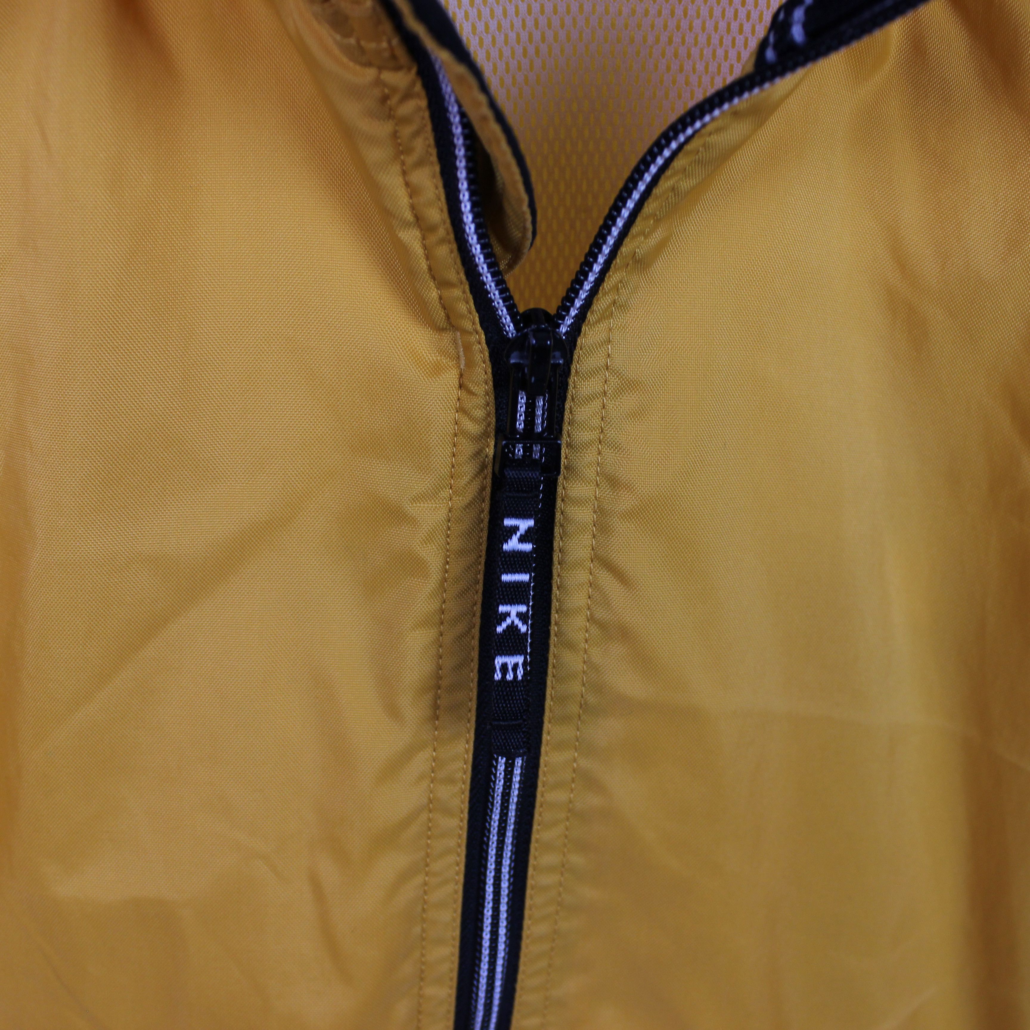 Nike Nike vintage light jacket men waterproof L XL yellow Size US L / EU 52-54 / 3 - 5 Thumbnail