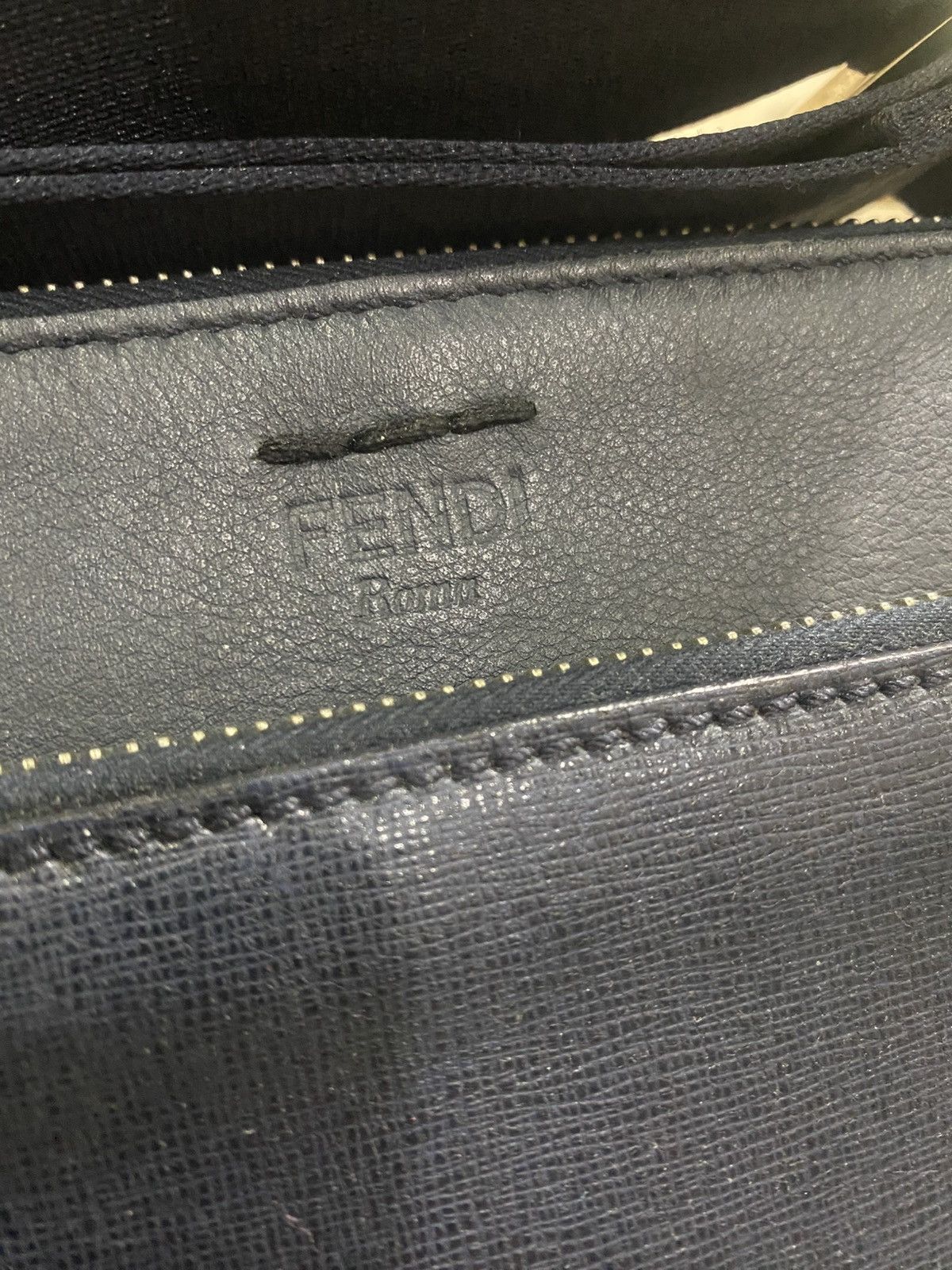 Fendi Authentic Fendi Roma Sling Leather Bag Size ONE SIZE - 8 Thumbnail