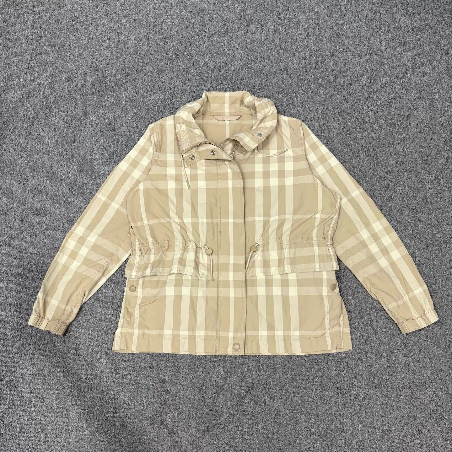 Burberry Burberry 23SS milktea check turtleneck coat UK6 new Size XS / US 0-2 / IT 36-38 - 1 Thumbnail