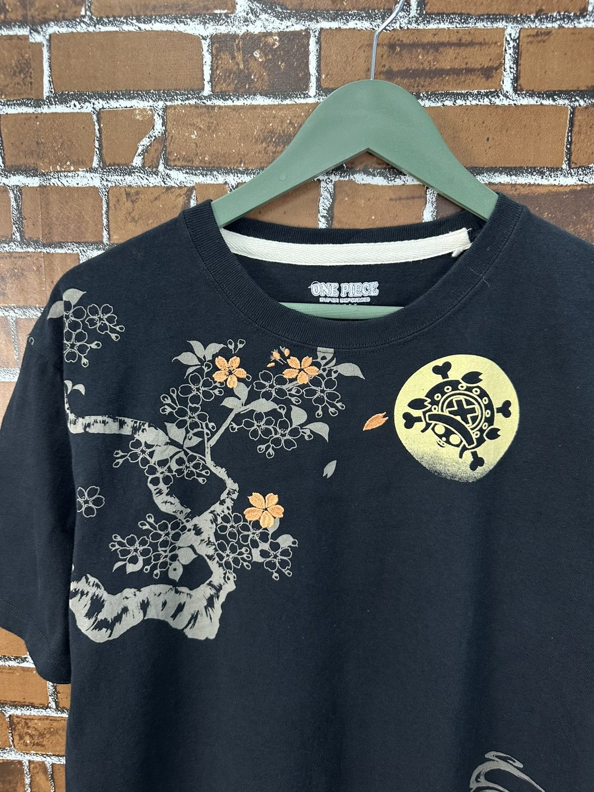 One Piece Anime One Piece X Sukajan Deformed Tshirt A941 Size US M / EU 48-50 / 2 - 4 Thumbnail
