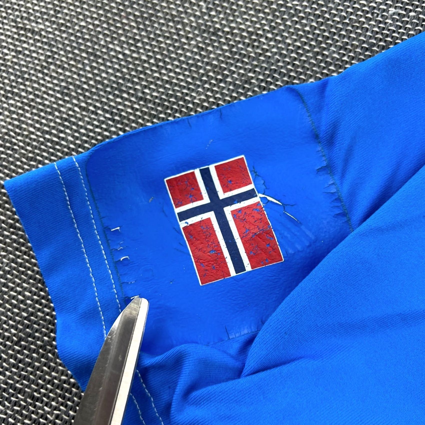 Helly Hansen VINTAGE Helly Hansen Hydropower Pro Series Shirt Mens Medium Norway Team Blue Size US M / EU 48-50 / 2 - 4 Thumbnail