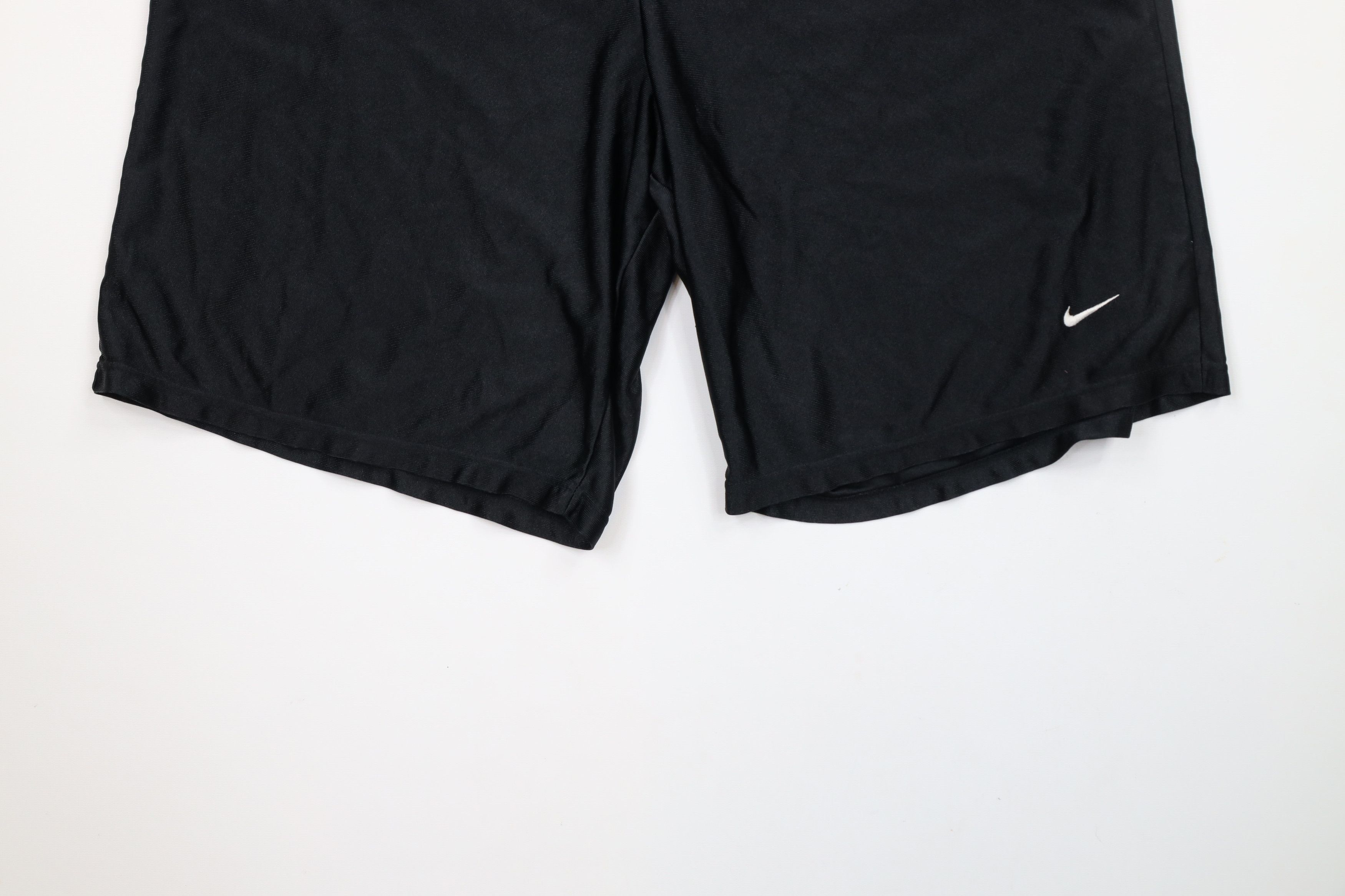 Nike × Vintage Vintage 90s Nike Mini Swoosh Gym Basketball Shorts Black USA Size US 34 / EU 50 - 4 Thumbnail