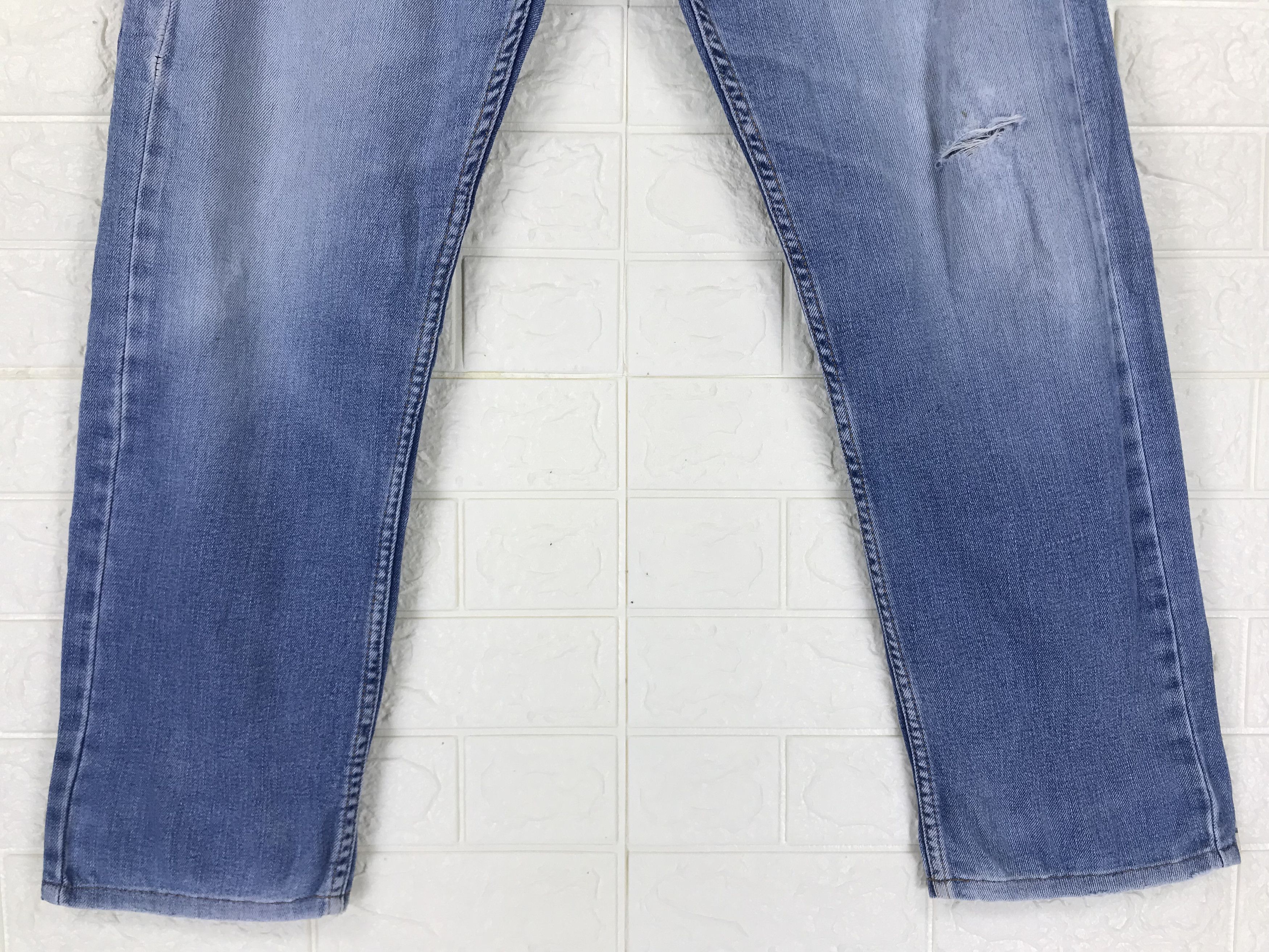 Levi's Vintage Levi's 513 Blue Washed Jeans Size US 30 / EU 46 - 4 Thumbnail