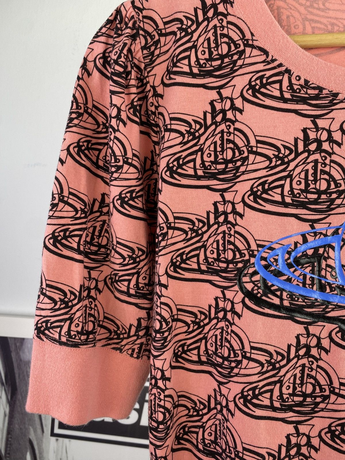Vivienne Westwood Vivienne Westwood Iconic Orb Monogram Fullprint Tshirt Size XS / US 0-2 / IT 36-38 - 3 Thumbnail