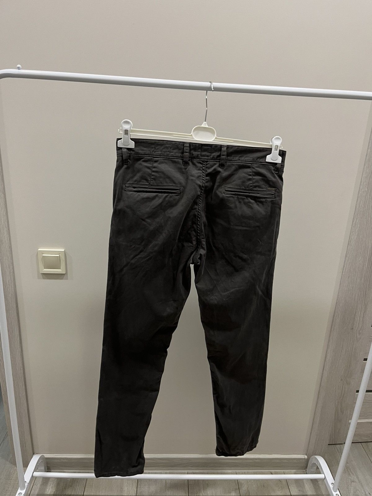 Vintage Vintage Hugo Boss Pants 32/32 Grey Casual Japanese Chino Size US 32 / EU 48 - 3 Thumbnail