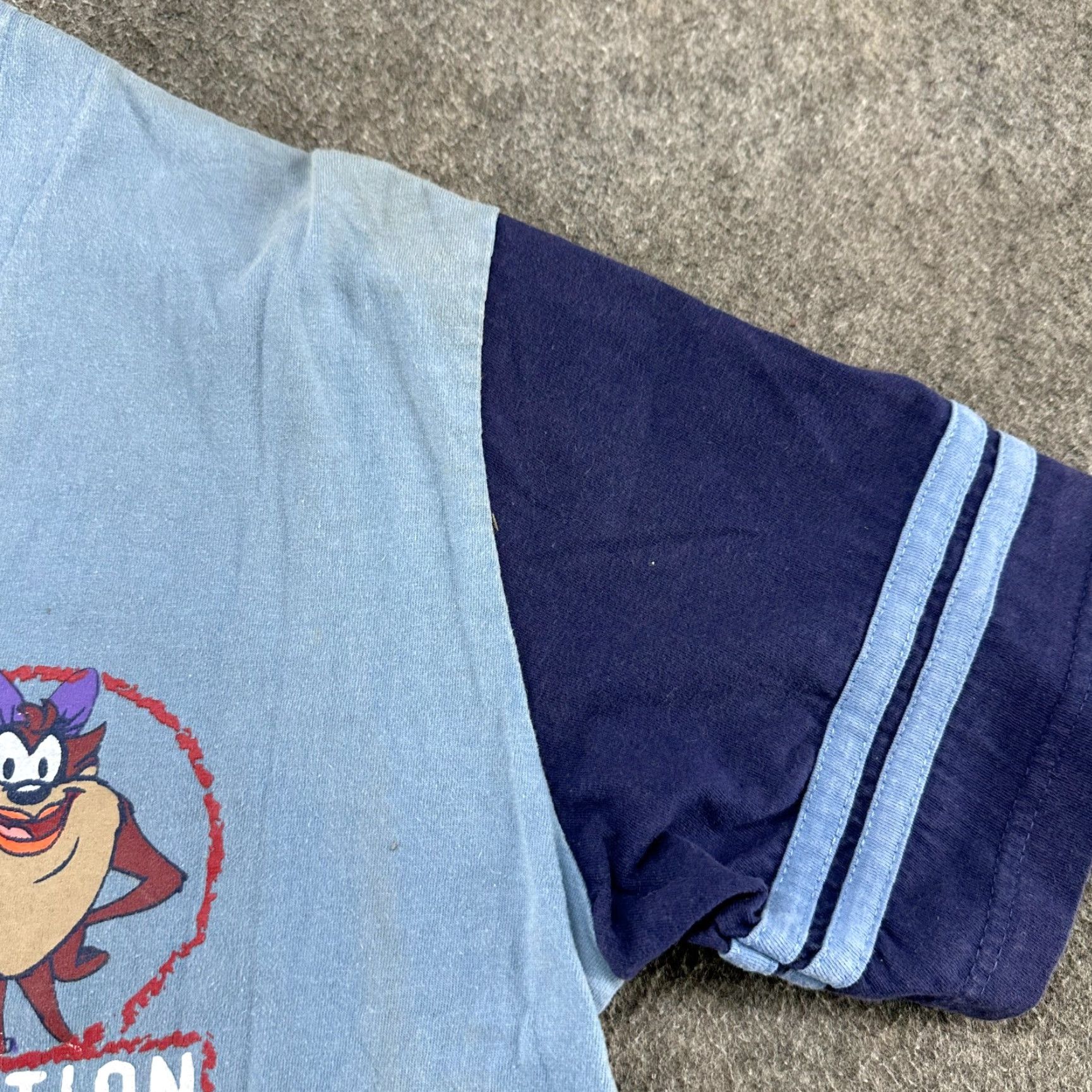 Vintage VINTAGE Looney Tunes Baseball Jersey Womens XL Blue Caution Im Taken Taz 90s Size XL / US 12-14 / IT 48-50 - 2 Thumbnail