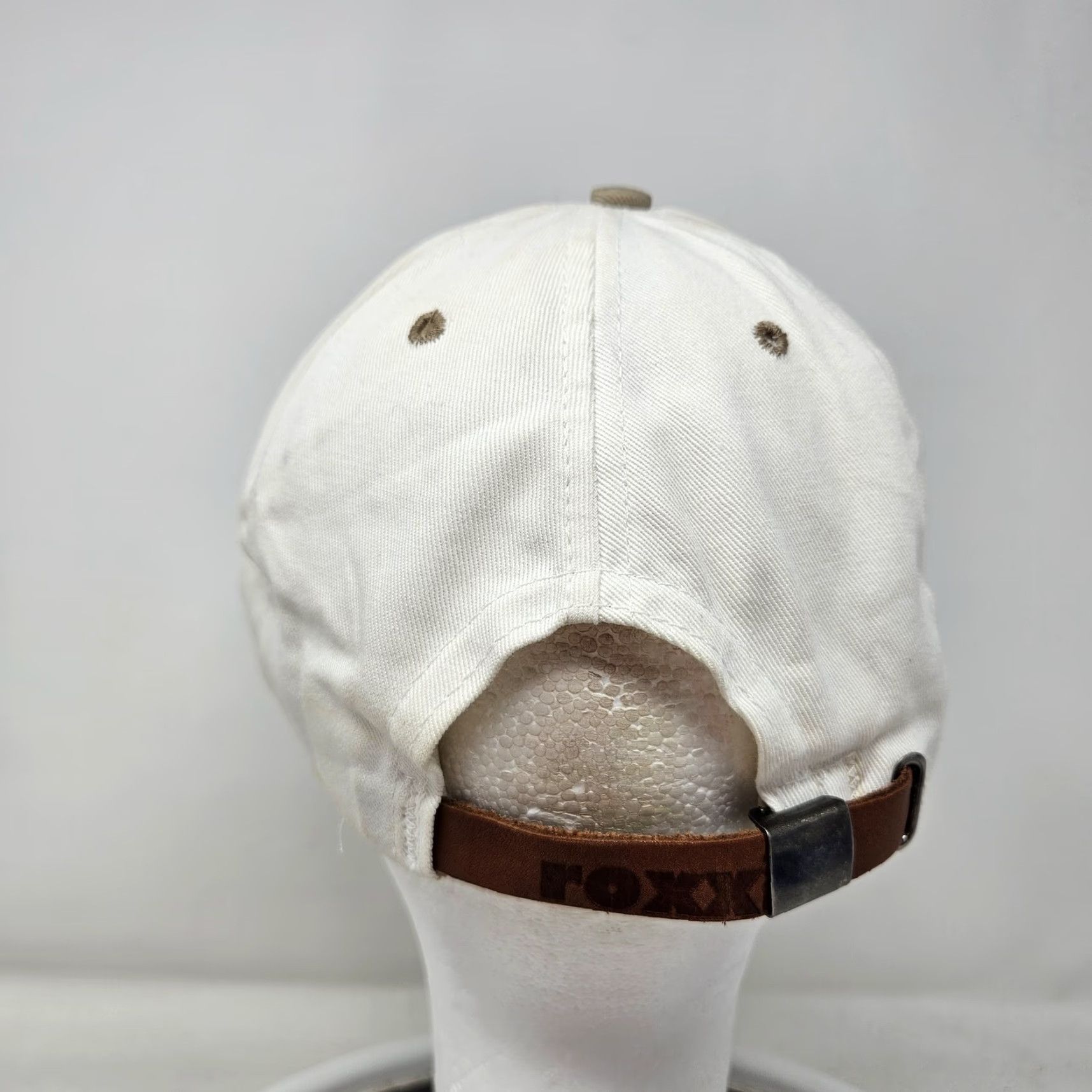 Vintage ROXY Mountain Ravines Course Hat Cap Strap Back White Tan Golf Embroidered Mens Adjustable One Size Fits Most Cap/Buckle Hat Size ONE SIZE - 4 Thumbnail