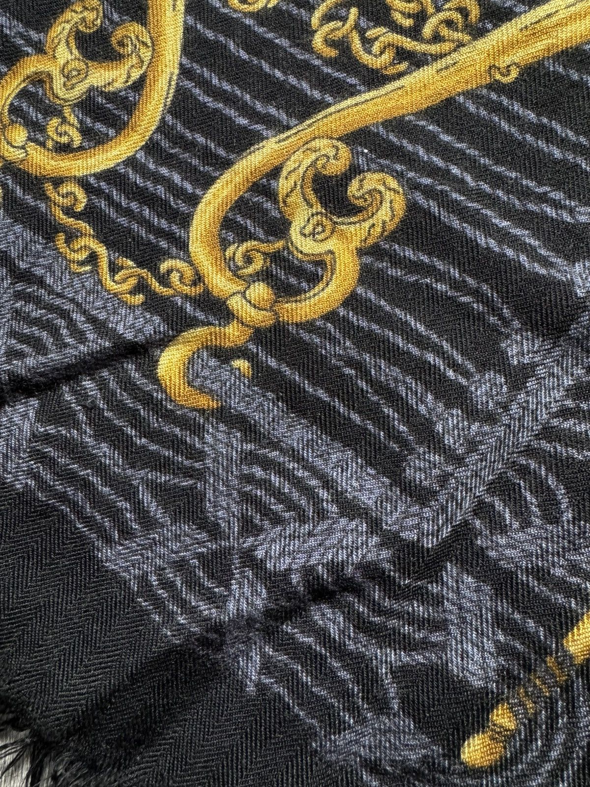 Hermes Hermès Les Cavaliers d'or Black/Gold Cashmere/Silk scarf OS Size ONE SIZE - 5 Thumbnail