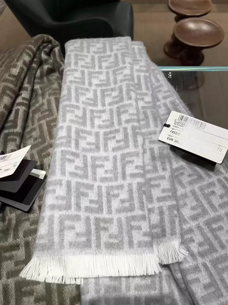 Other FENDI Big scarf shawl Size ONE SIZE - 1 Thumbnail