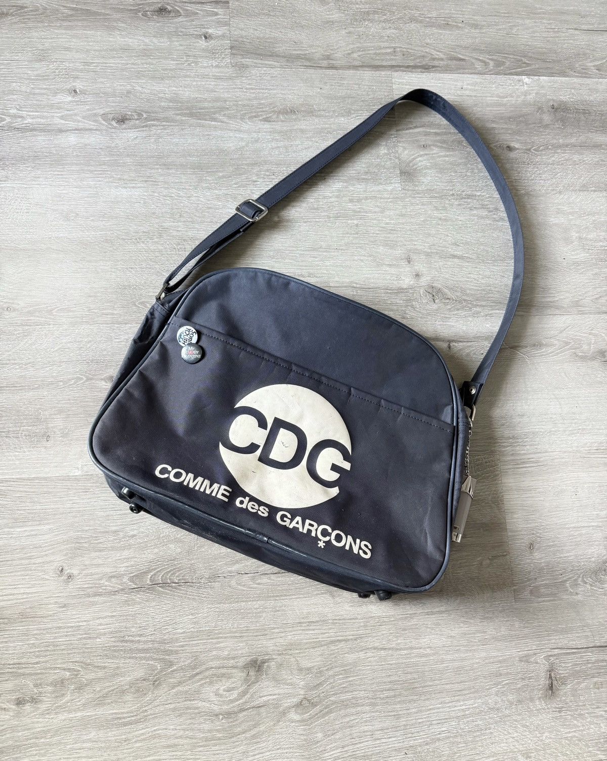 バッグ 90s cdg comme des garcons bag NWT Comme des Garcons CDG Metallic Silver Candy Wrapper Bag
