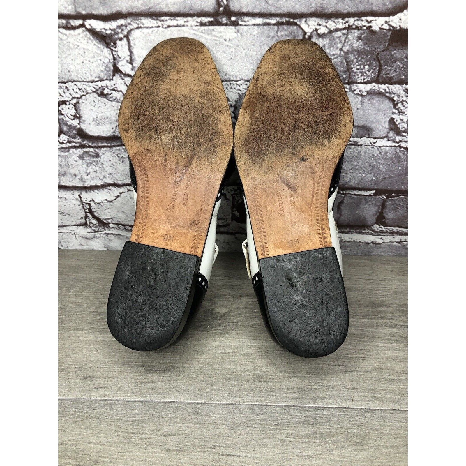 Kenneth Cole Kenneth Cole New York Black White Leather Kiltie Flats Shoes Size US 9 / IT 39 - 8 Thumbnail