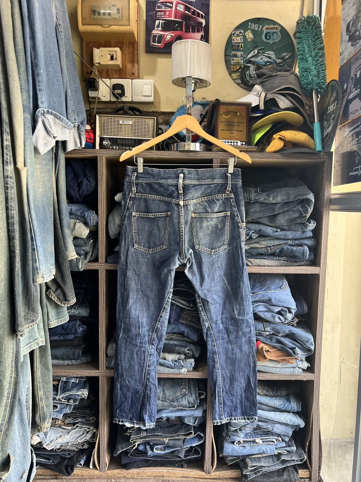 LOWRYS FARM 🔥Rare Lowrys Farm Twist Distressed Denim Size US 31 - 2 Thumbnail