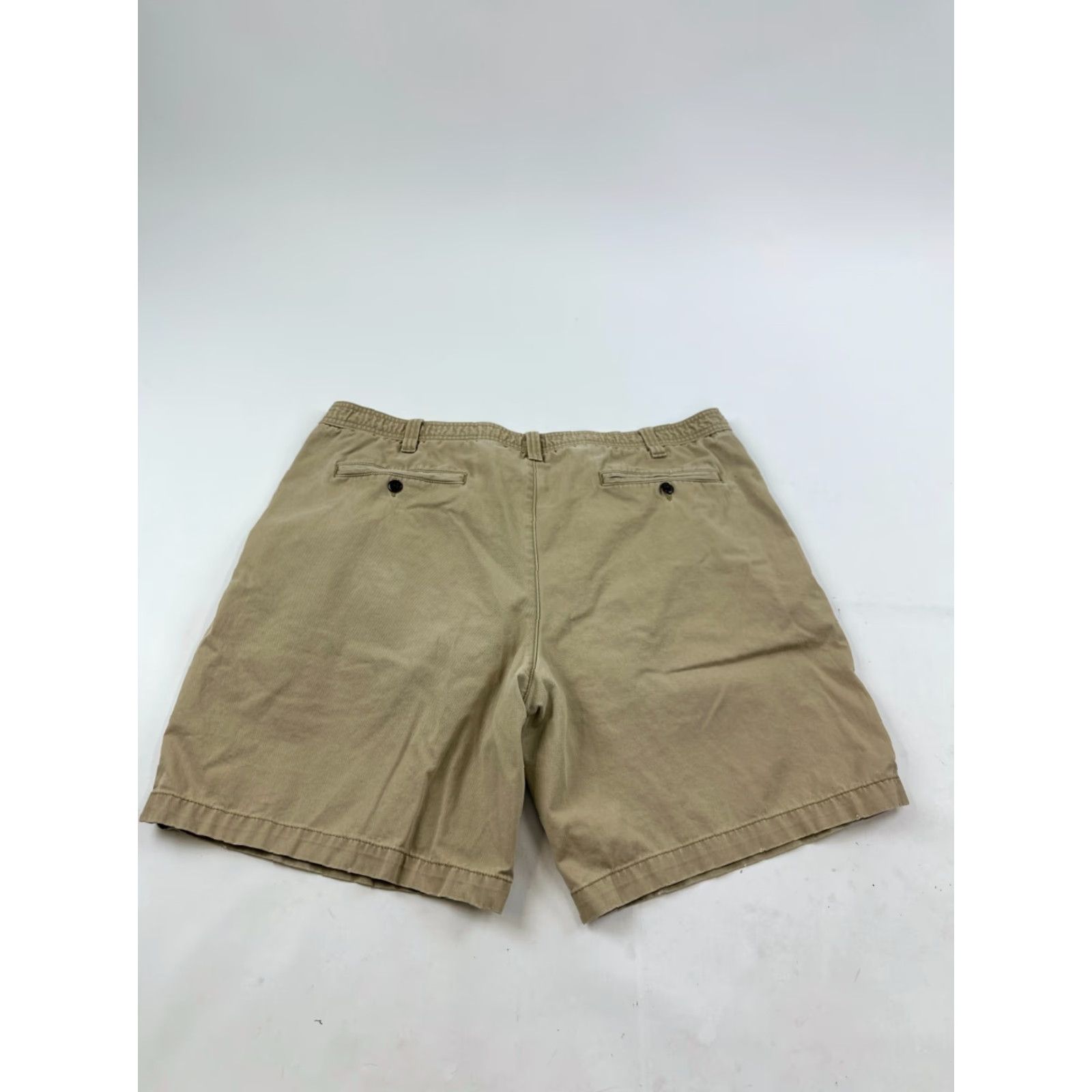 Eddie Bauer Eddie Bauer Shorts Mens 42 Beige Chino 8" Inseam Mid Rise Pleated Stretch Outdoor Size US 42 / EU 58 - 2 Thumbnail