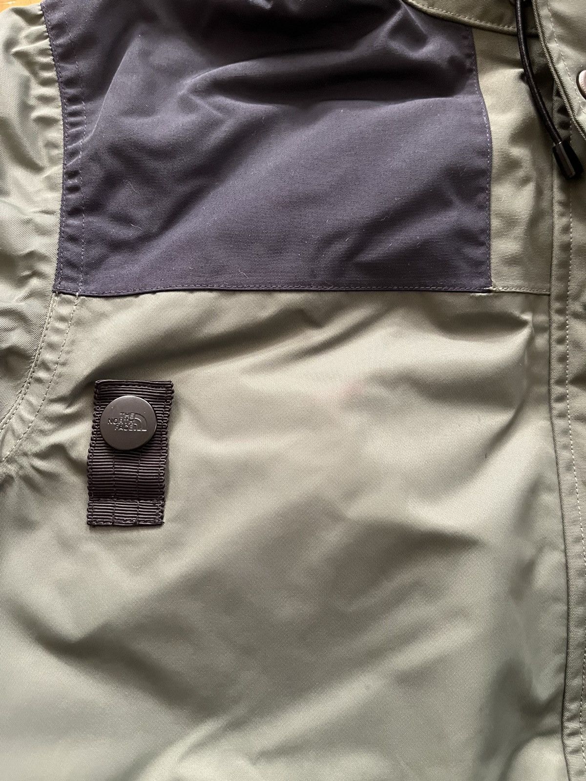 Sacai × The North Face Sacai The North Face Down Bomber Jacket AW17 Olive Green Size US M / EU 48-50 / 2 - 9 Thumbnail