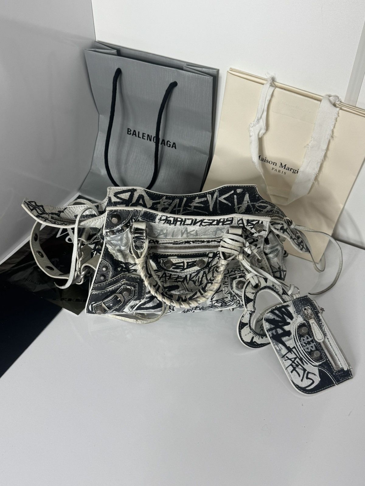 Balenciaga ✅Balenciaga Neo Cagole Graffiti XS Size ONE SIZE - 1 Thumbnail