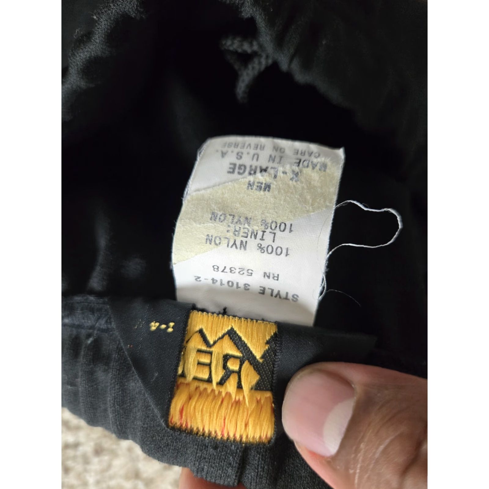 Vintage VINTAGE REI Jogger Sweatpants Pants Men's XL Black USA Made Zip Ankles Tapered Pockets Elastic Waist Knit Nylon Solid Athletic Activewear Size US 36 / EU 52 - 6 Thumbnail