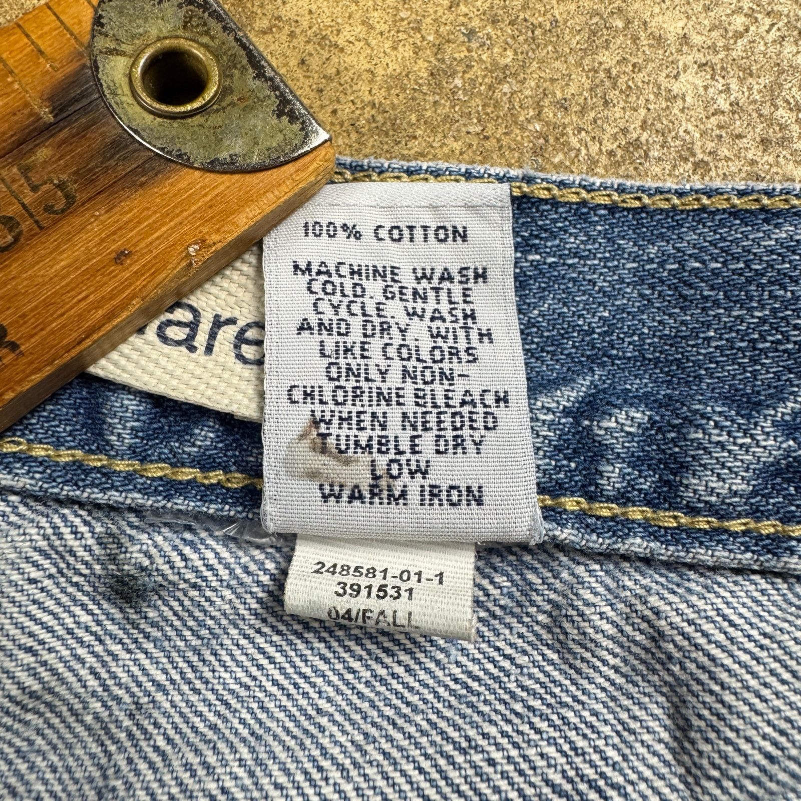 Gap GAP Low Rise Flare Vtg Jeans Women’s Size 6 Paint Y2K Denim Size 28" / US 6 / IT 42 - 8 Thumbnail
